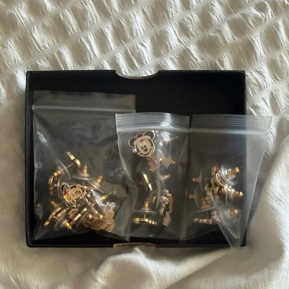 Disney baublebar earrings- - Picture 13 of 13